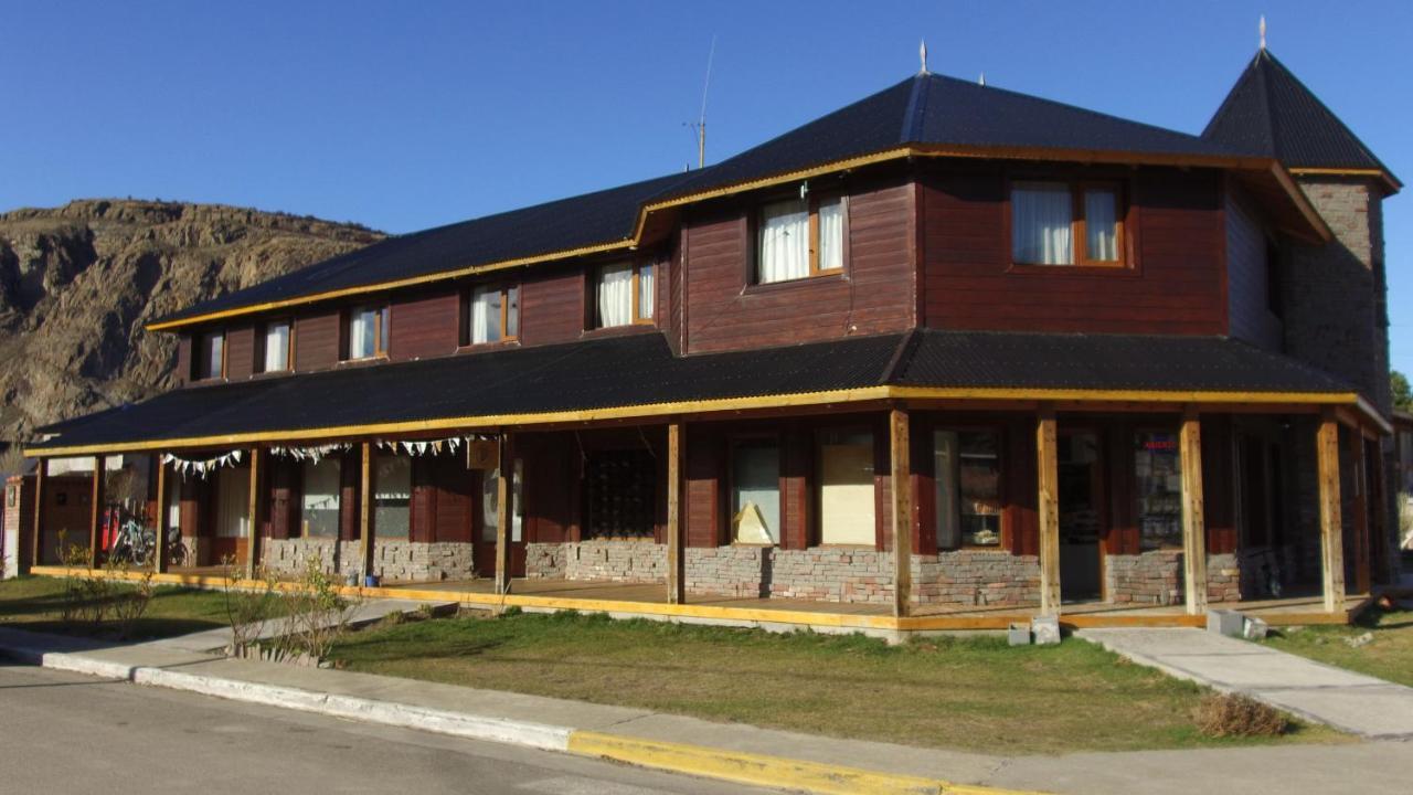 Aparts Complejo Ricanor El Chaltén Eksteriør billede